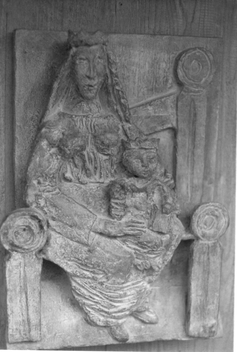 Madonna, Muttergottes mit Kind auf Thron